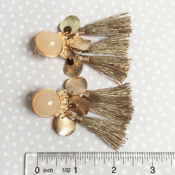 Boho Resin Tassel Drop Earrings - Picture 3 of 3
